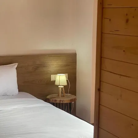 Buni I Bajraktarit Hostel