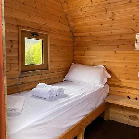 Buni I Bajraktarit Hostel Boge