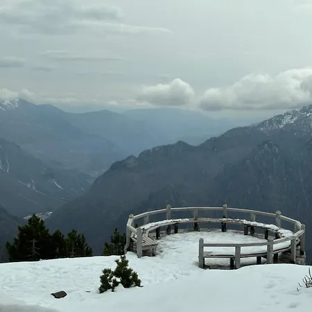 Ostello Buni I Bajraktarit *