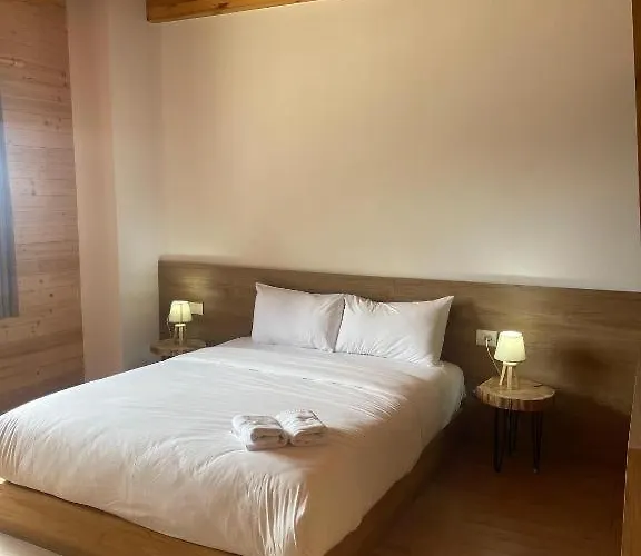 Buni I Bajraktarit Ostello *