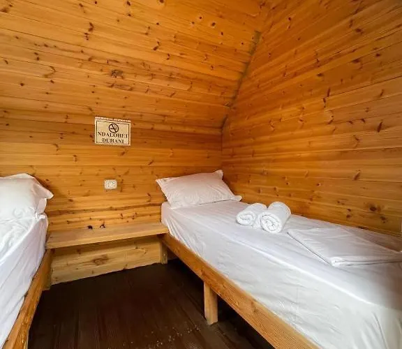 Ostello Buni I Bajraktarit Boge